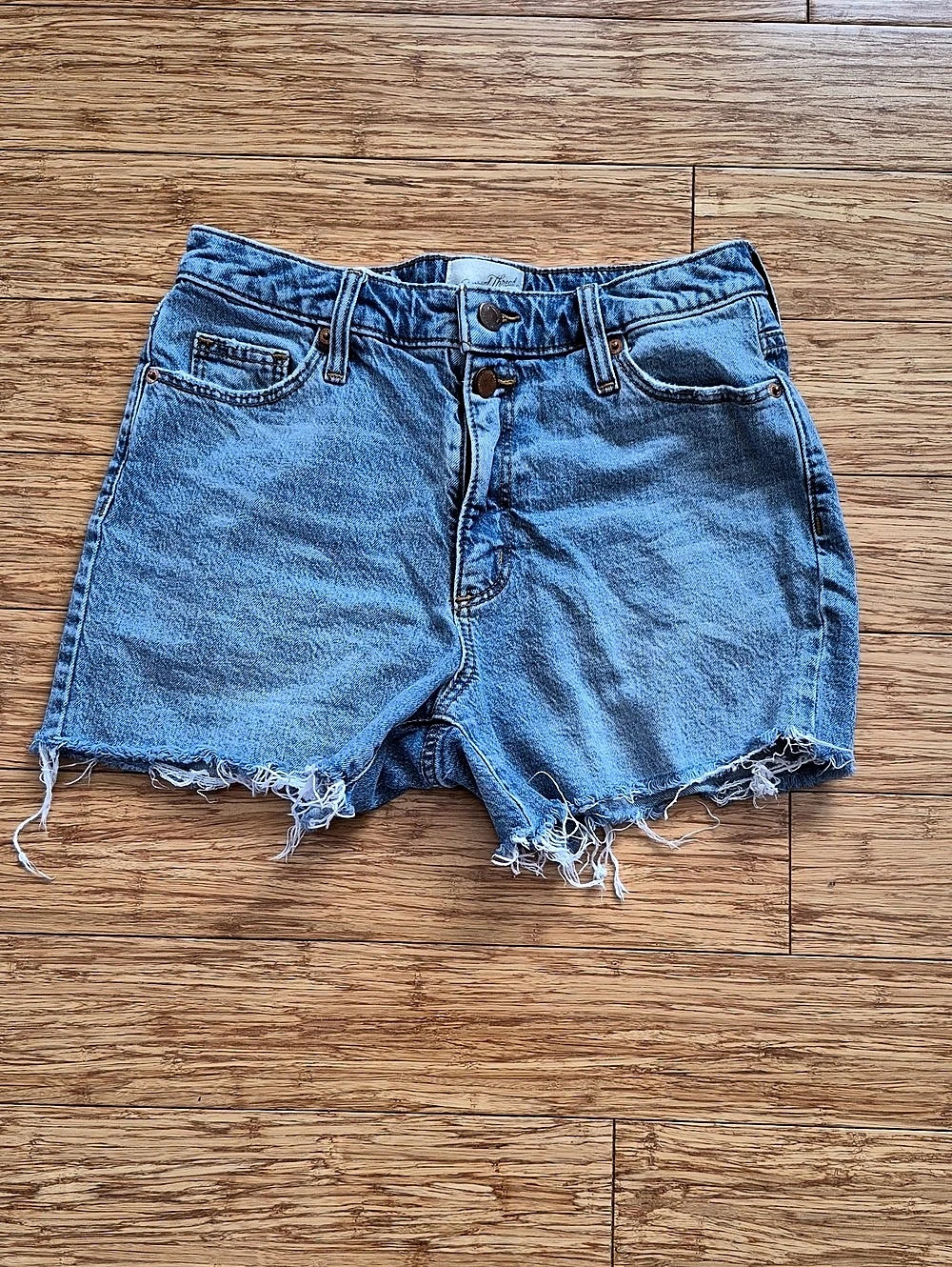 Universal Thread Vintage Midi Denim Shorts Denim Jean Shorts Size 4/27R